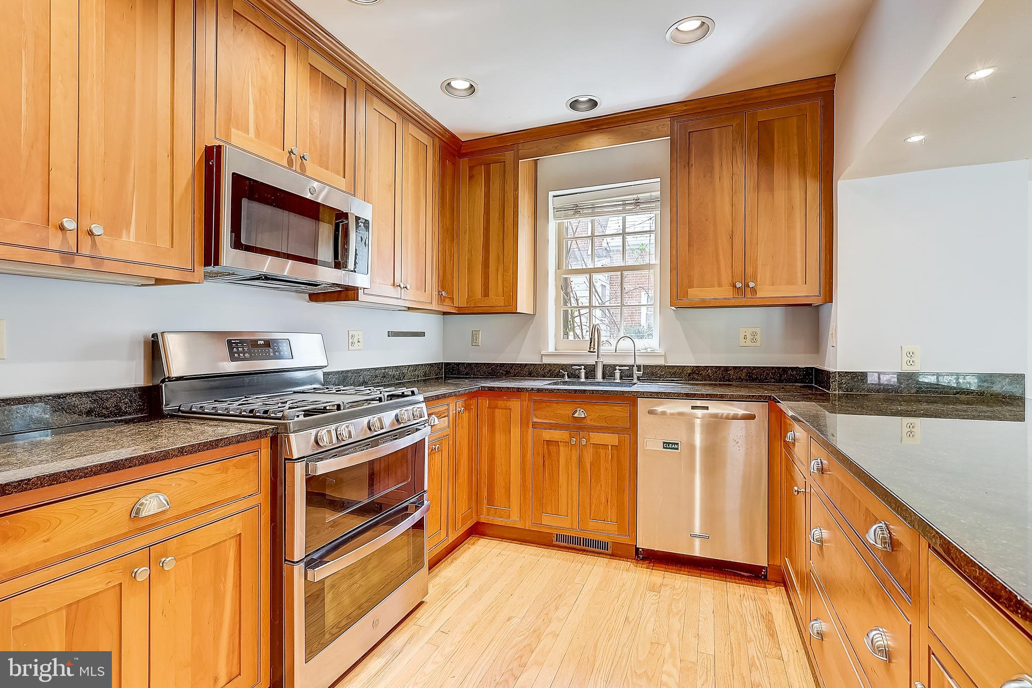 8 Tamworth Road Baltimore, MD 21210 - Photo 15 of 66