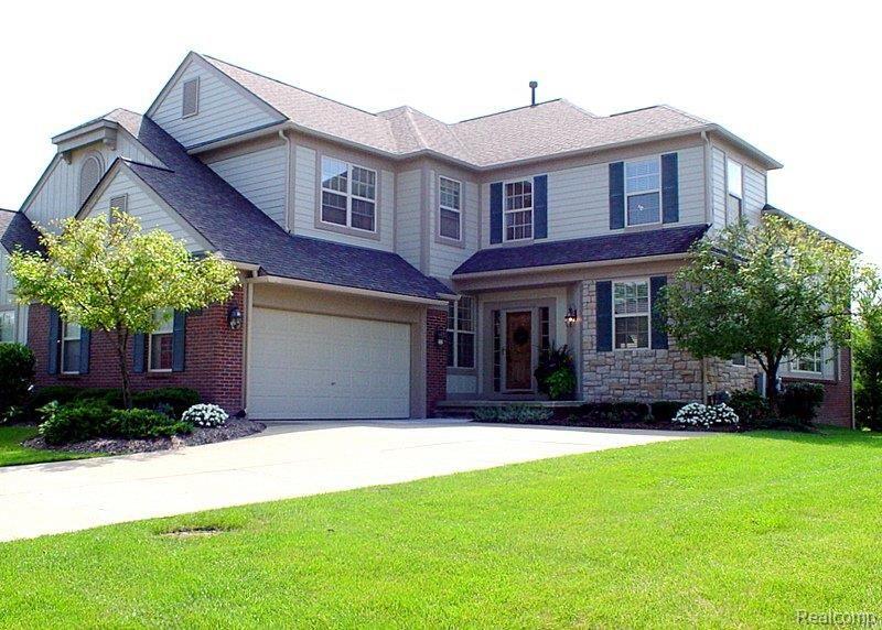 2253 Preserve Lane Rochester, MI 48309 - Photo 1 of 23 FRONT EXT