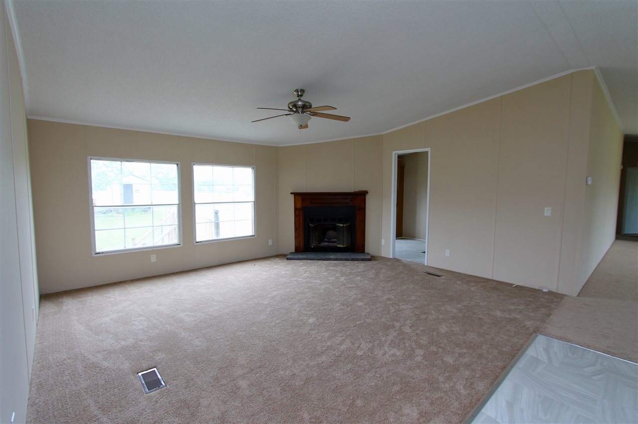 198 Babb Road Campobello, SC 29322 - Photo 8 of 20