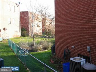 9253 Old Newtown Road Philadelphia, PA 19115 - Photo 3 of 12 Exterior Side