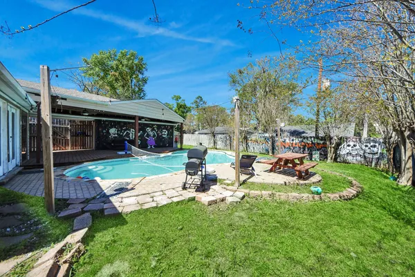 $350,000 | 1011 Whitestone Lane, Houston, TX 77073