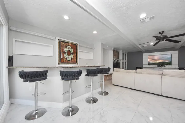 $350,000 | 1011 Whitestone Lane, Houston, TX 77073