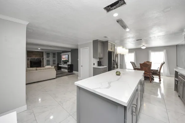 $350,000 | 1011 Whitestone Lane, Houston, TX 77073