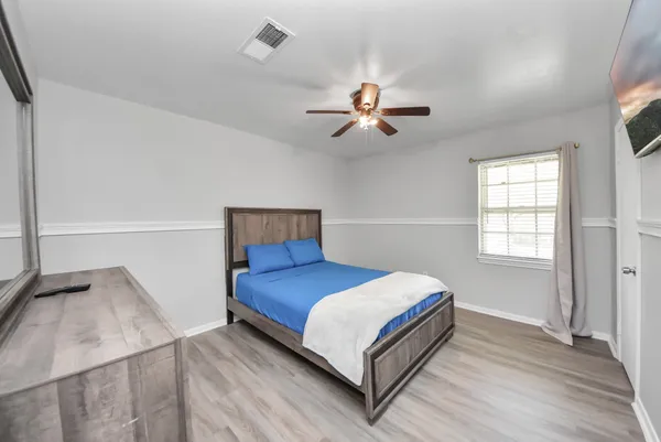 $350,000 | 1011 Whitestone Lane, Houston, TX 77073