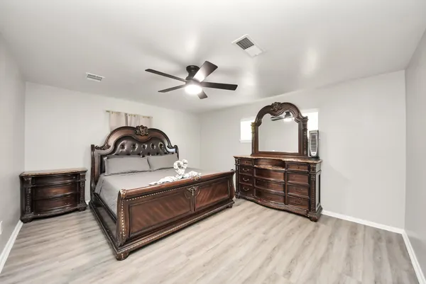$350,000 | 1011 Whitestone Lane, Houston, TX 77073
