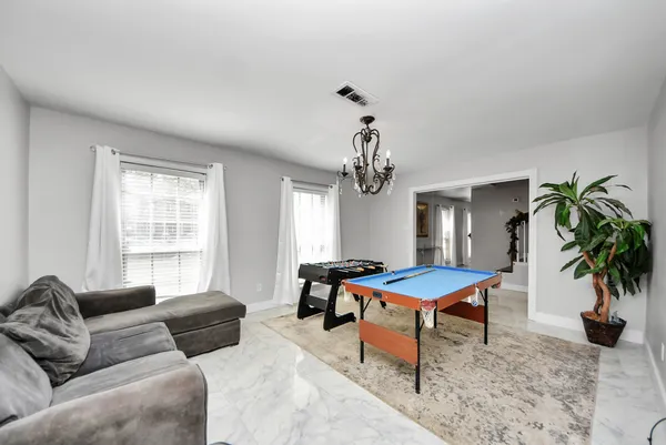 $350,000 | 1011 Whitestone Lane, Houston, TX 77073