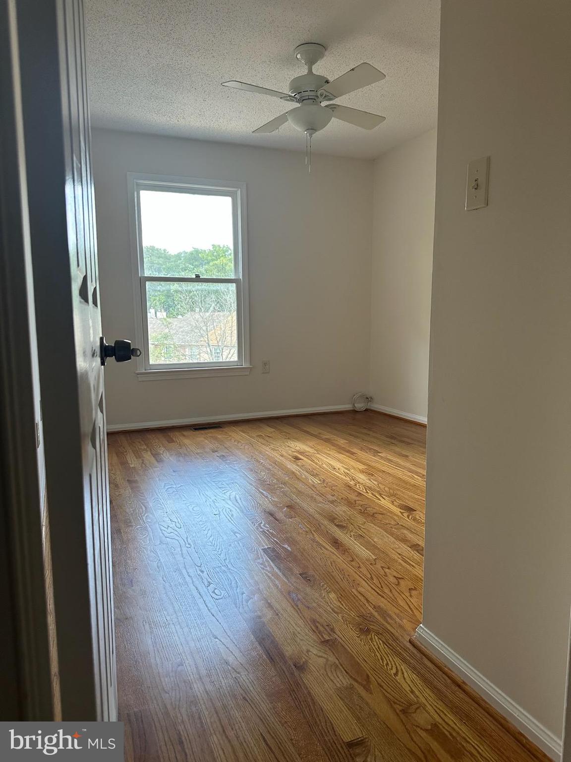 10904 Pebble Run Drive Silver Spring, MD 20902 - Photo 20 of 34