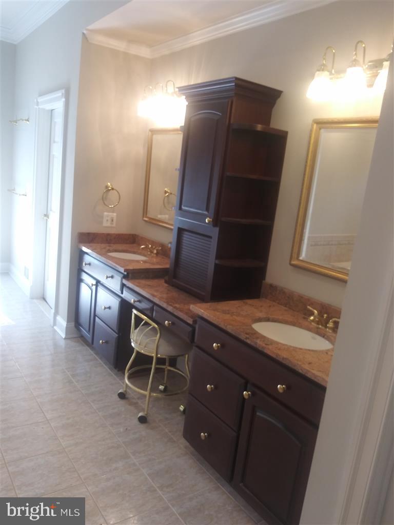 4341 High Ridge Road Haymarket, VA 20169 - Photo 13 of 34