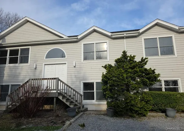 $999,900 | 1 A Jackson Avenue, Unit A, Hampton Bays, NY 11946