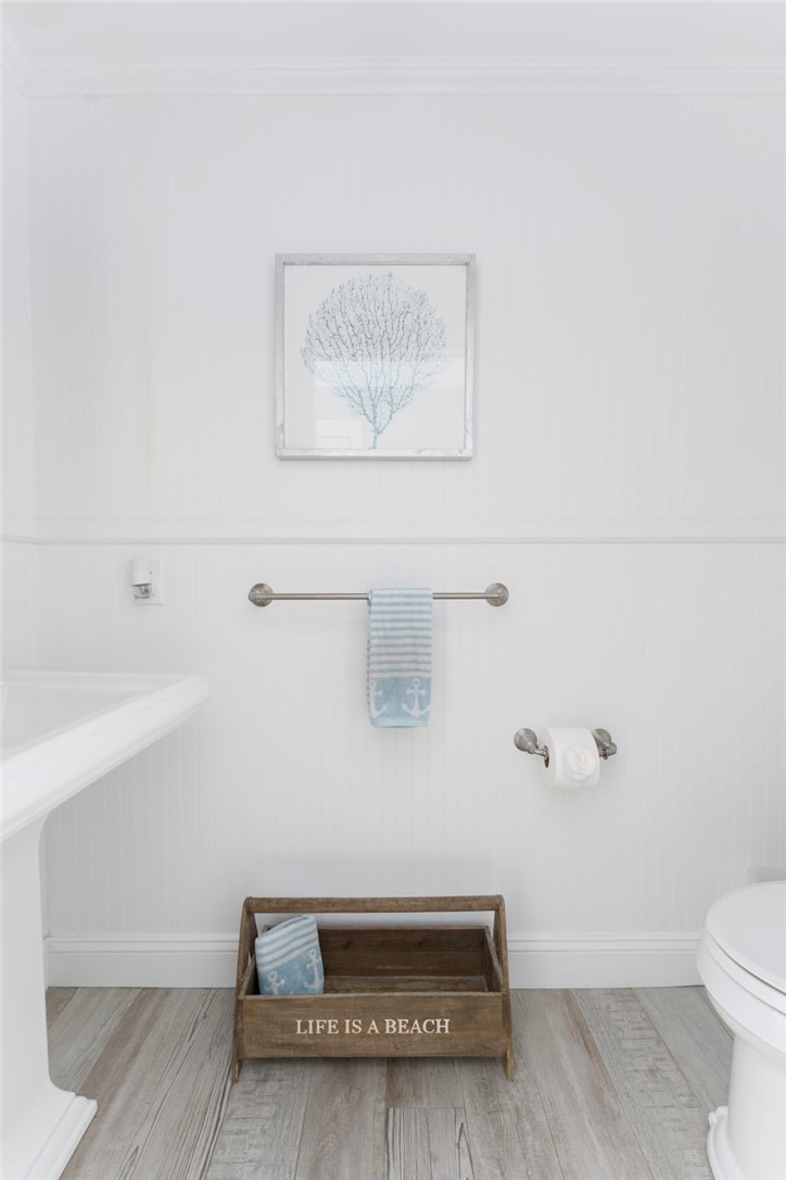 73 Merton Road Newport, RI 02840 - Photo 19 of 45