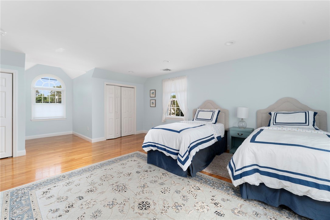 73 Merton Road Newport, RI 02840 - Photo 26 of 45