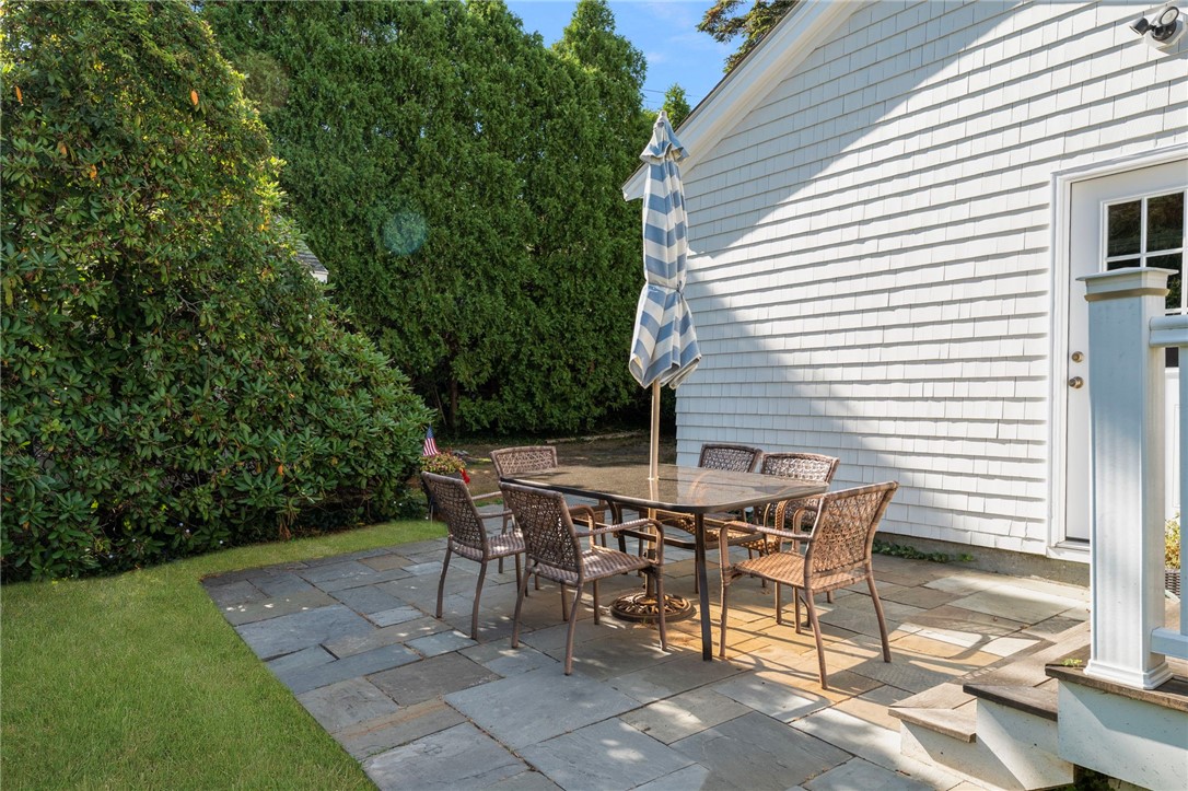 73 Merton Road Newport, RI 02840 - Photo 42 of 45