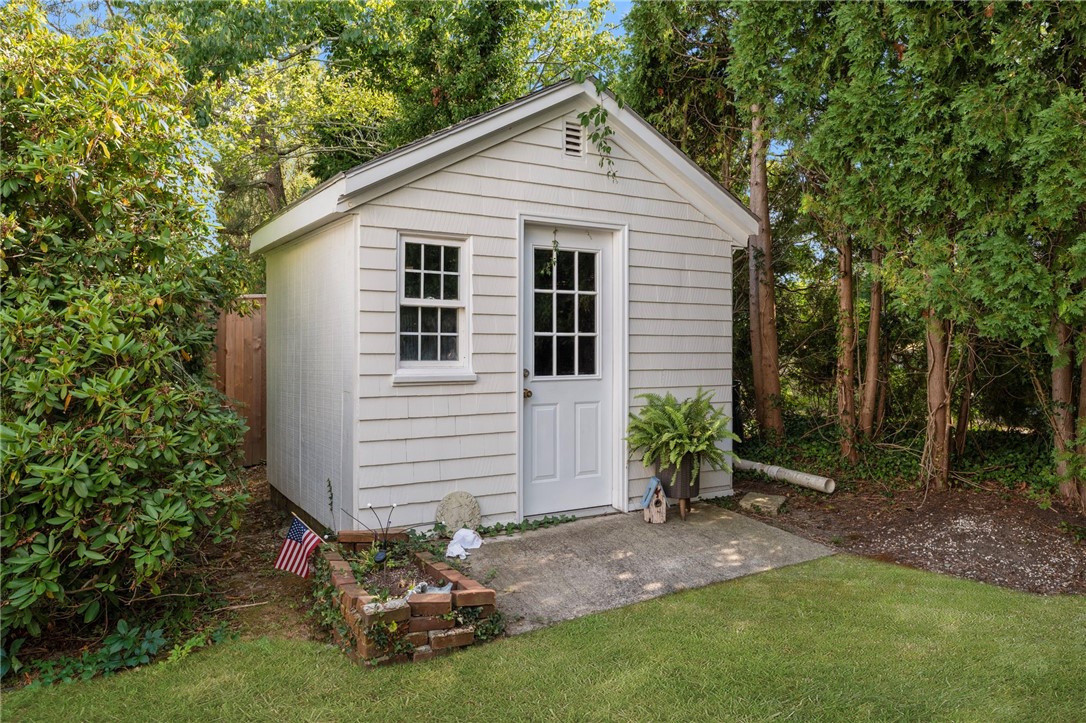 73 Merton Road Newport, RI 02840 - Photo 44 of 45