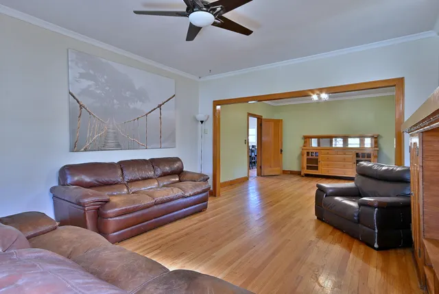 $425,000 | 245 South Addison Street, Bensenville, IL 60106