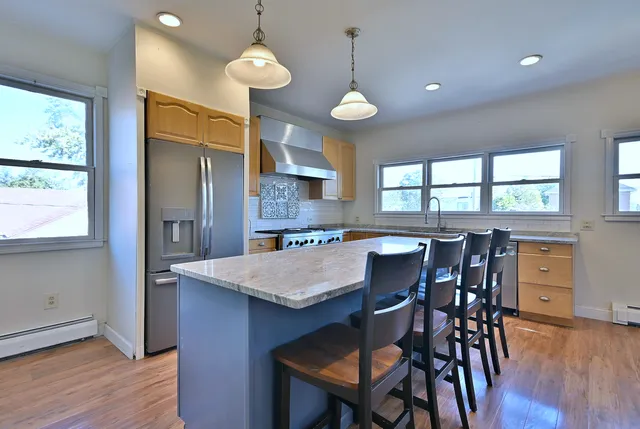 $425,000 | 245 South Addison Street, Bensenville, IL 60106