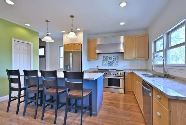 $425,000 | 245 South Addison Street, Bensenville, IL 60106