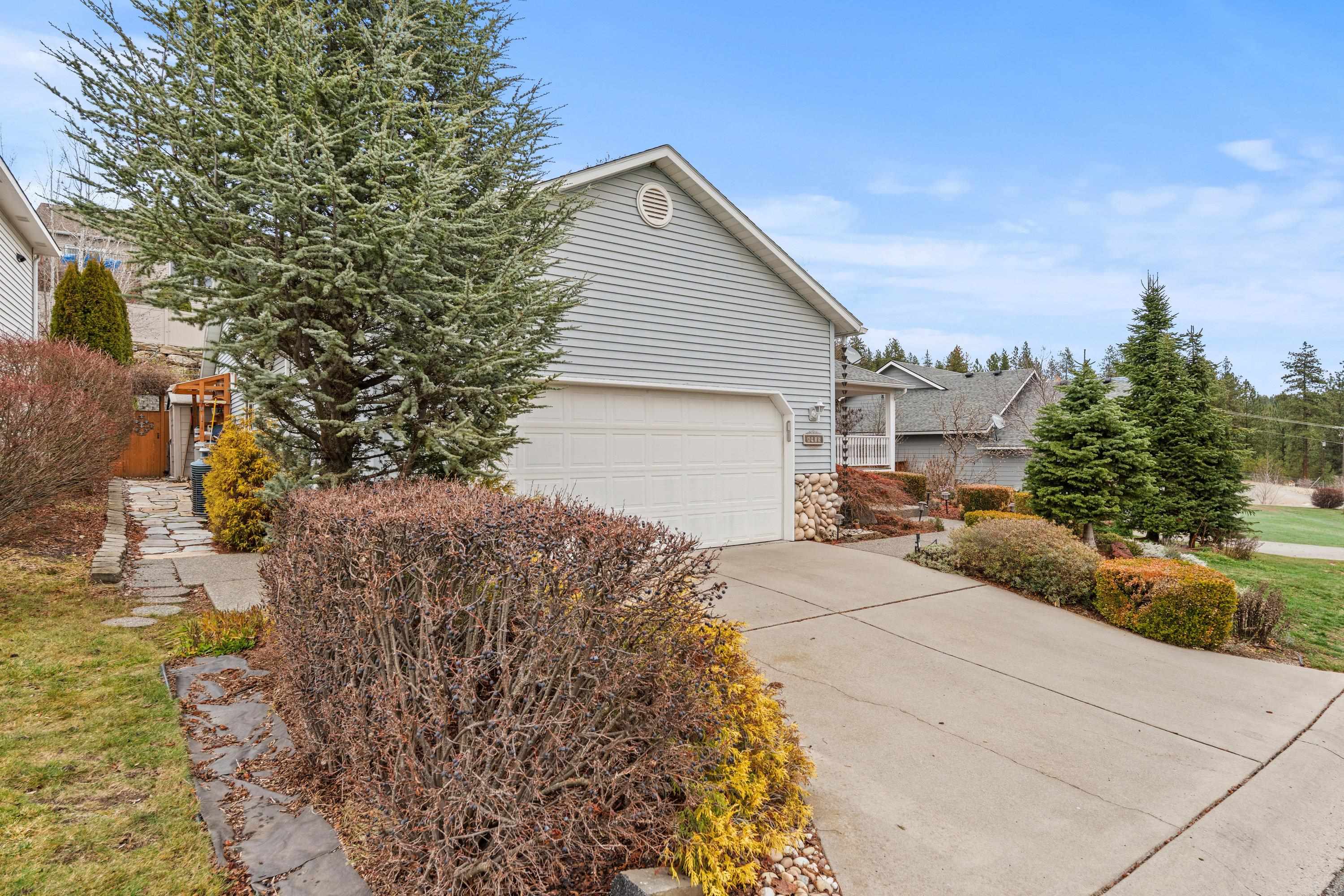 8915 East Parkside Lane Spokane, WA 99217 - Photo 5 of 46