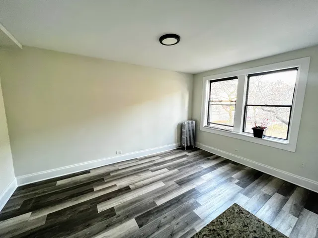 $1,450 | 839 West Sheridan Road, Unit 204, Chicago, IL 60613