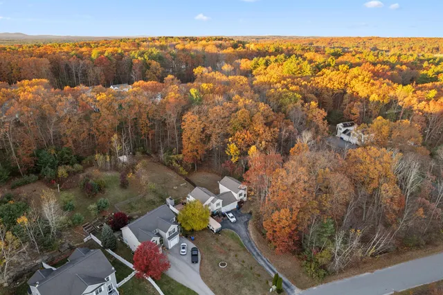 $449,900 | 9 A Sunshine Drive, Unit A, Hudson, NH 03051