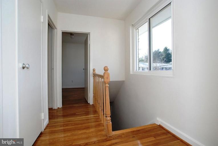 5345 Pooks Hill Road Bethesda, MD 20814 - Photo 17 of 19 Hallway