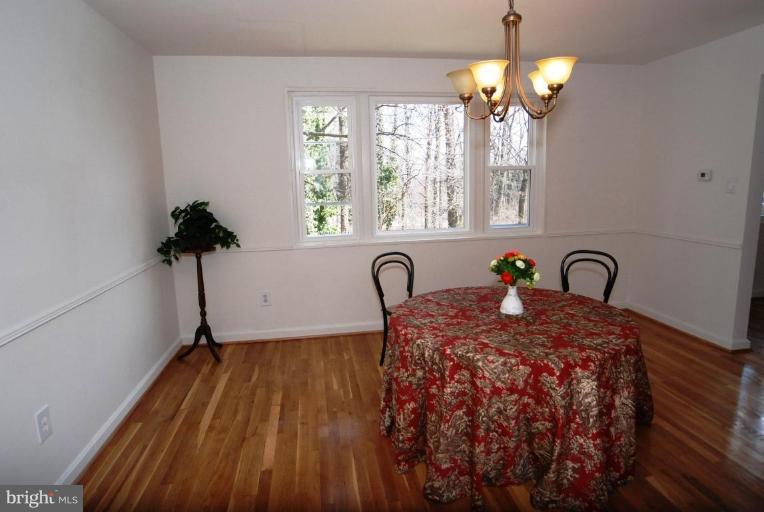 5345 Pooks Hill Road Bethesda, MD 20814 - Photo 8 of 19 Dining Room