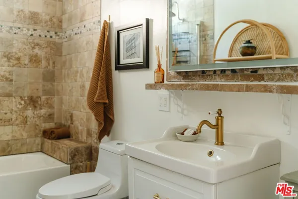 $1,950,000 | Undisclosed Address, Topanga, CA 90290