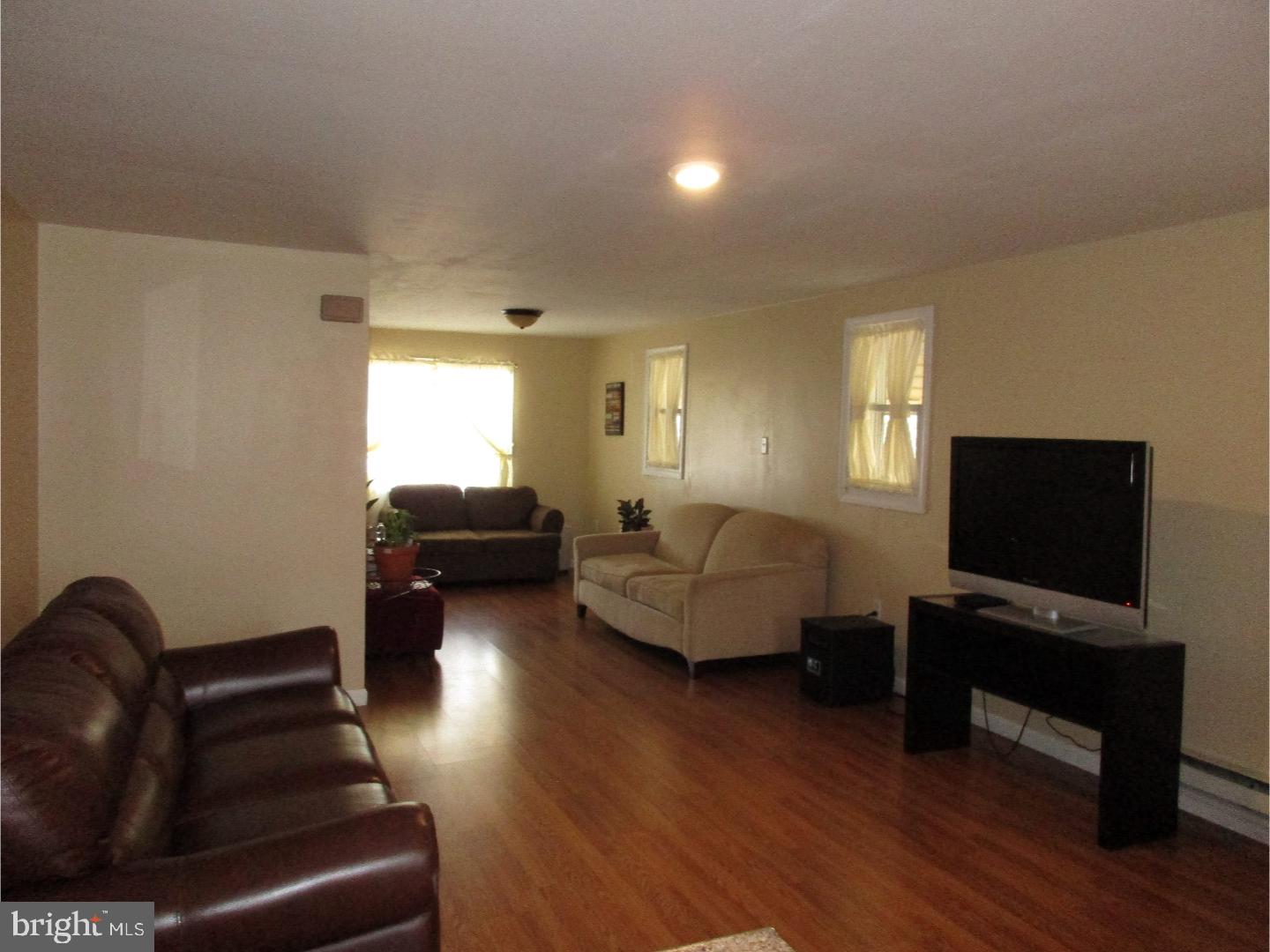 225 Exeter Street Reading, PA 19601 - Photo 3 of 17 Gallery Image 3