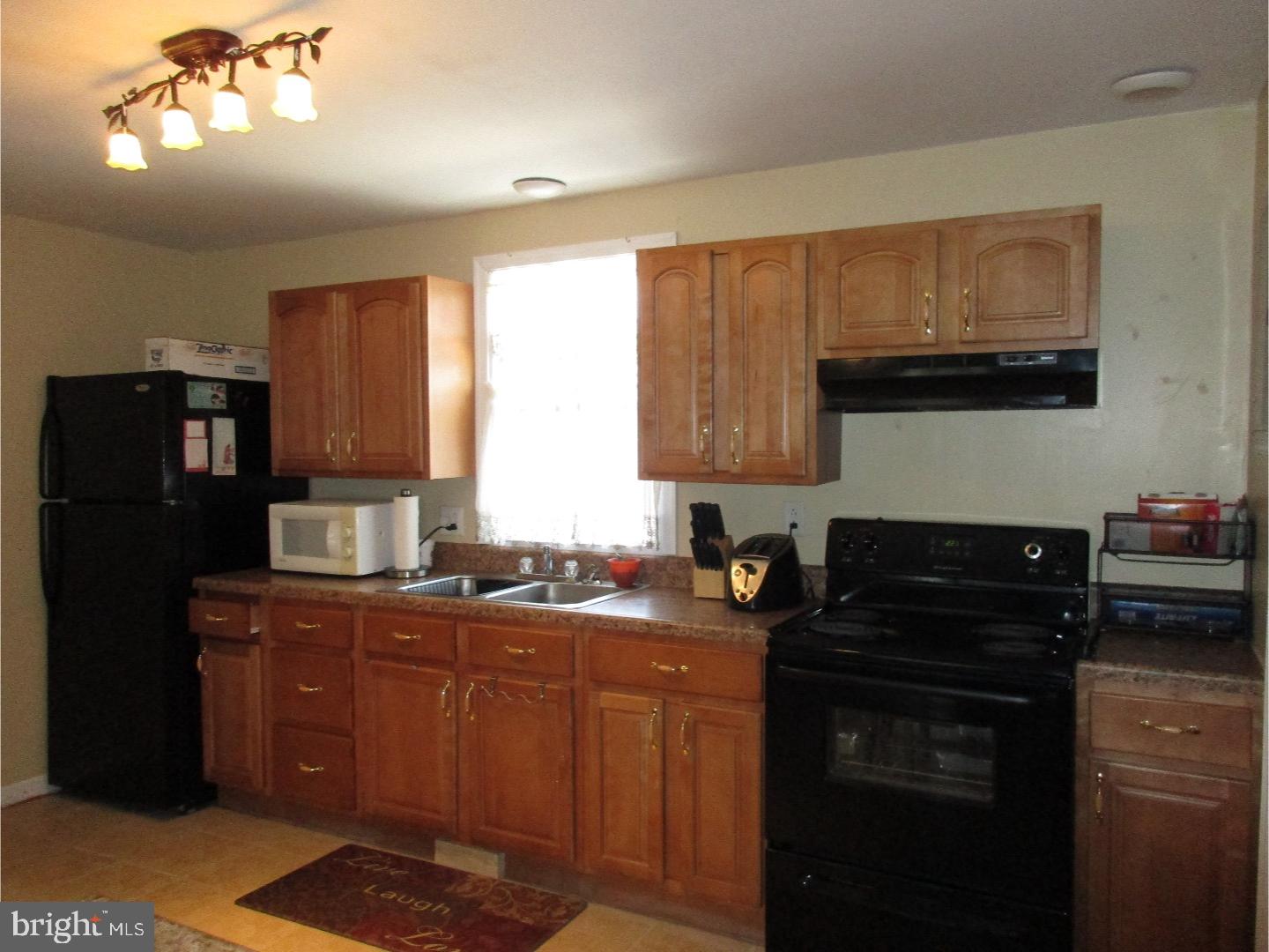 225 Exeter Street Reading, PA 19601 - Photo 7 of 17 Gallery Image 7