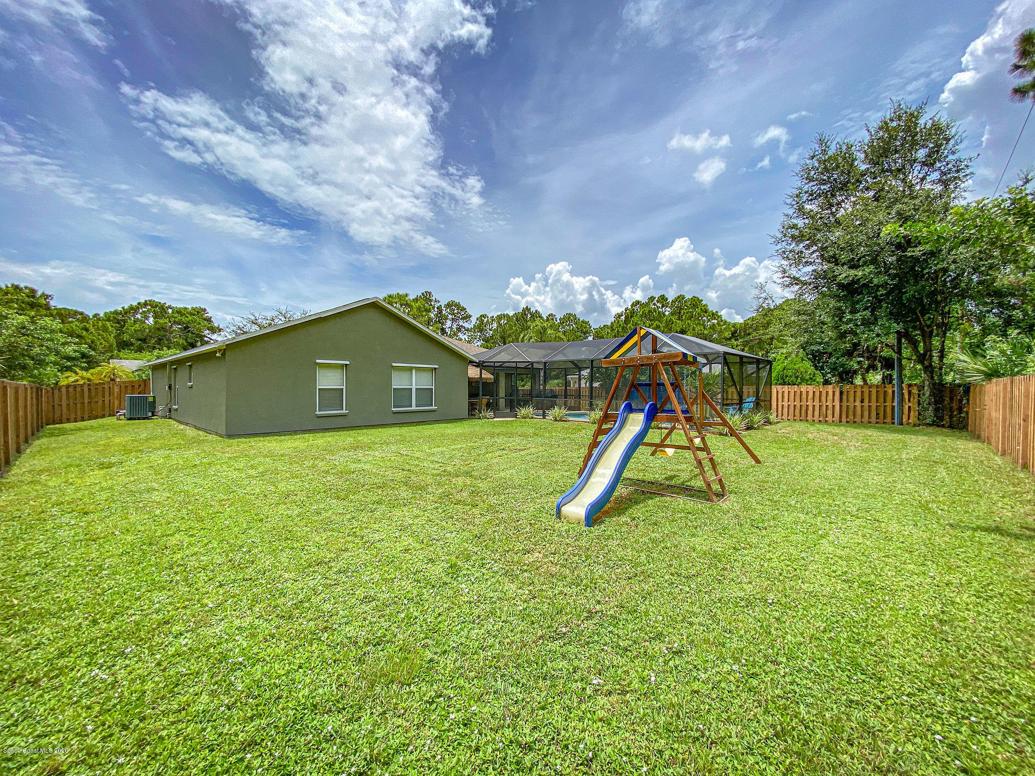 1253 Haulover Road Southwest Palm Bay, FL 32908 - Photo 8 of 52 a view of a entertaining space