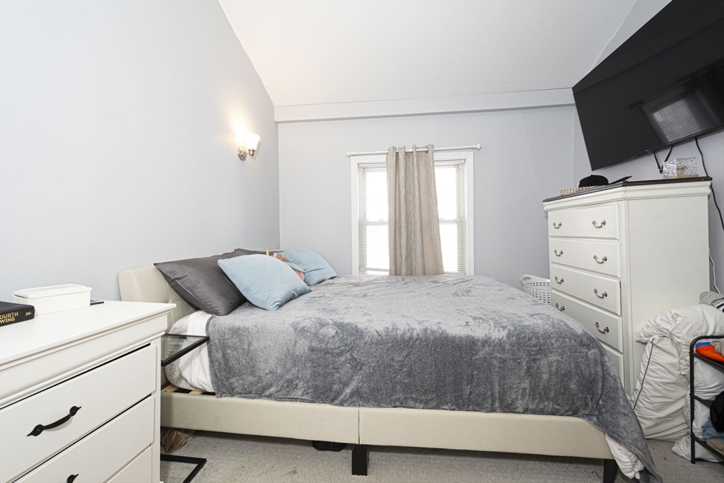 21 Orient Street Worcester, MA 01604 - Photo 17 of 29