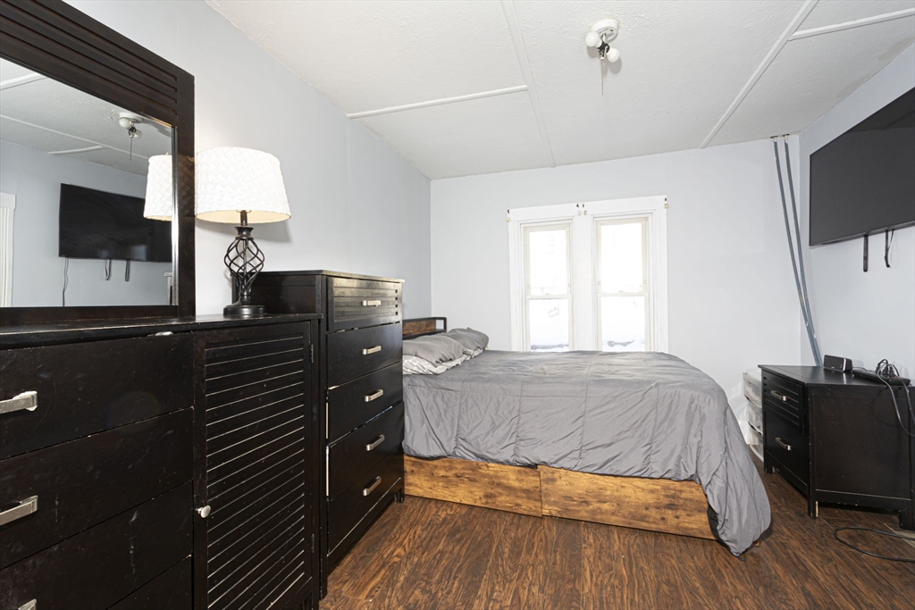 21 Orient Street Worcester, MA 01604 - Photo 24 of 29