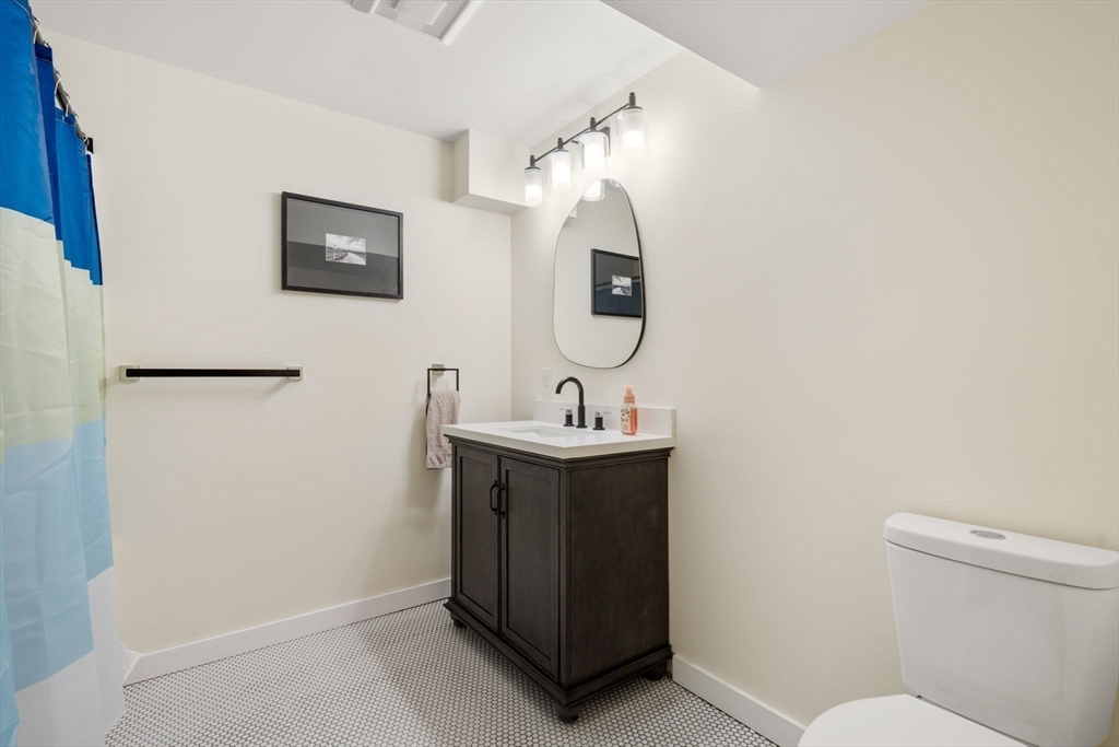 60 Claybrook Road Dover, MA 02030 - Photo 29 of 34