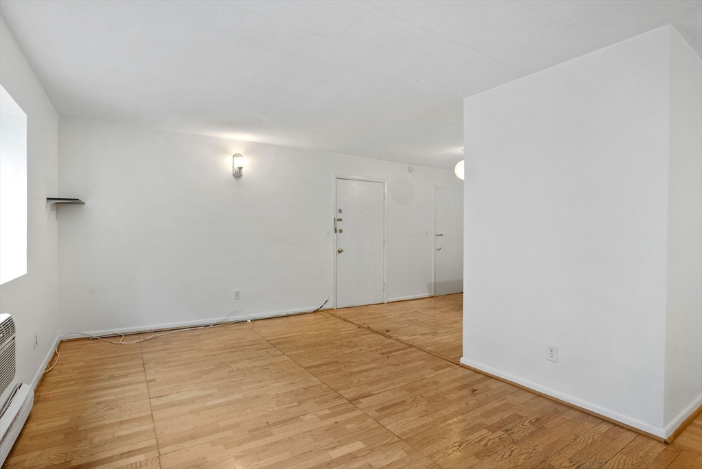 10 Scottfield Road, Unit 13 Boston, MA 02134 - Photo 5 of 25 Gallery Image 5