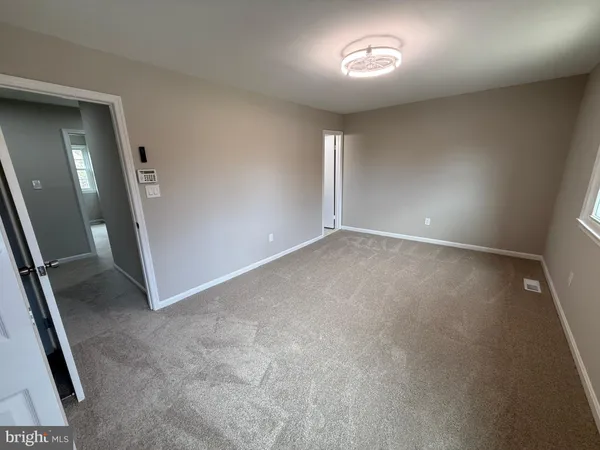 $3,100 | 4924 McFarland Drive, Fairfax, VA 22032