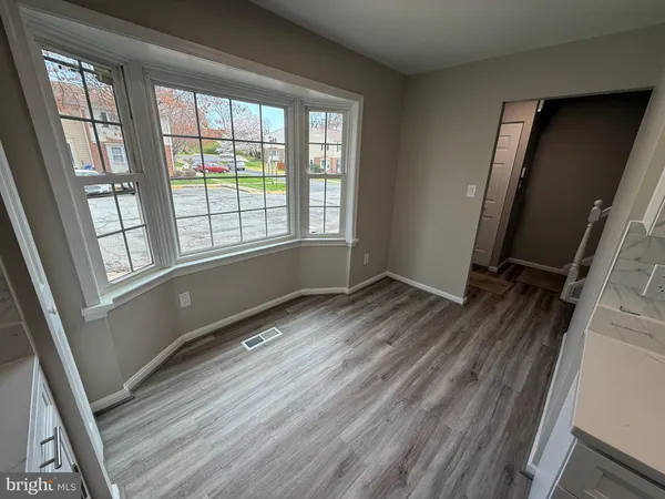 $3,100 | 4924 McFarland Drive, Fairfax, VA 22032