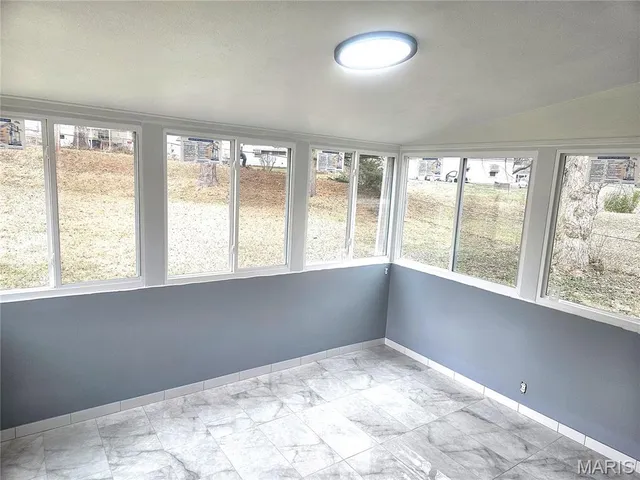 $169,500 | 9746 Newton Drive, Ferguson, MO 63136