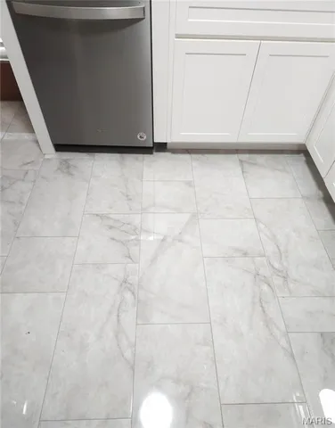 $169,500 | 9746 Newton Drive, Ferguson, MO 63136