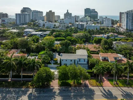 $6,799,000 | 2887 Pine Tree Drive, Miami Beach, FL 33140