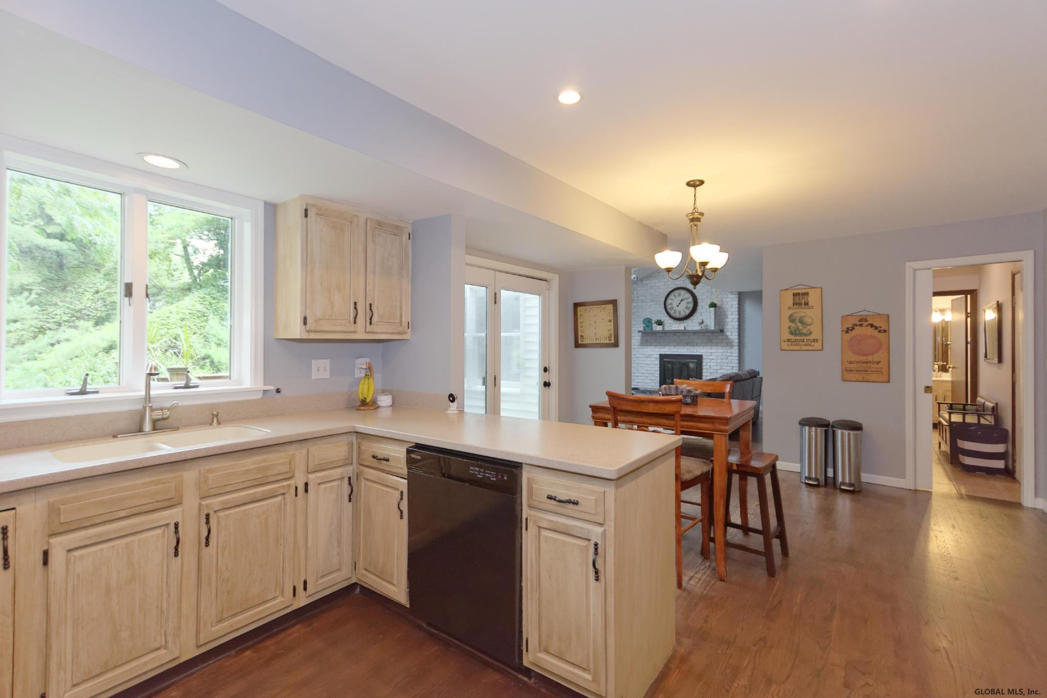 35 Summit Road Bethlehem, NY 12054 - Photo 11 of 41 Photo 14