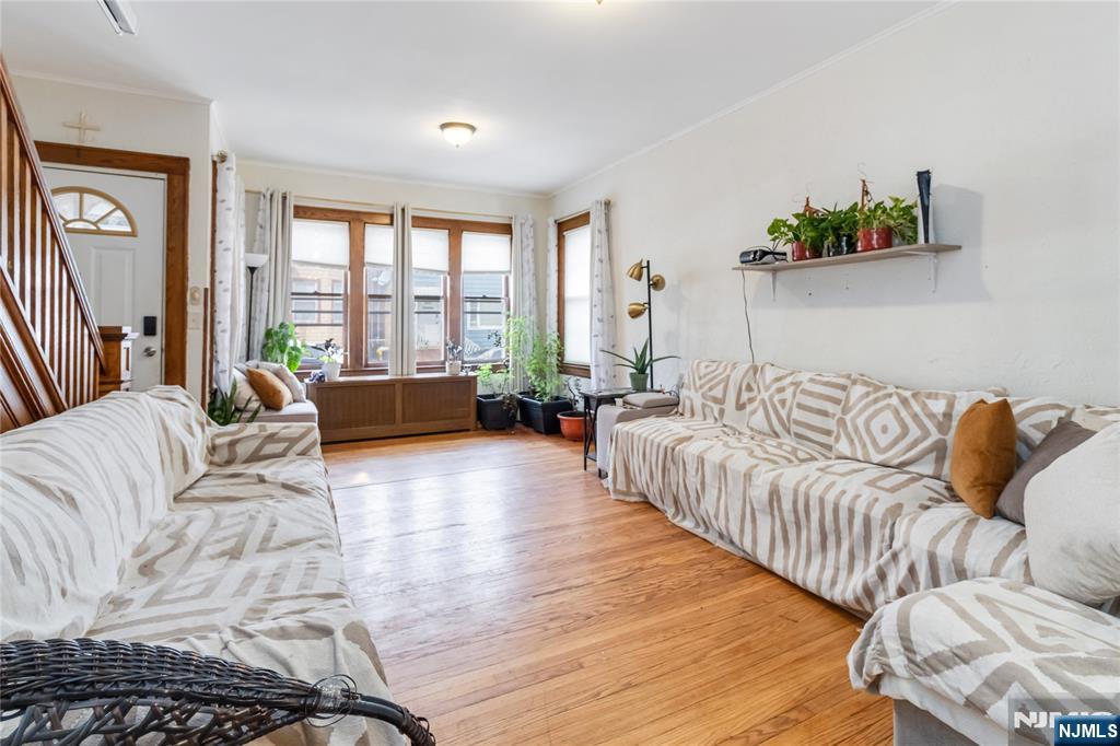 421 Central Avenue Harrison, NJ 07029 - Photo 7 of 19