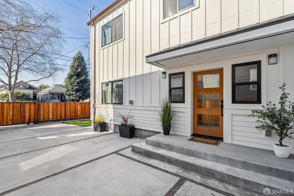 $1,995,000 | 2411 Sixth Street, Berkeley, CA 94710