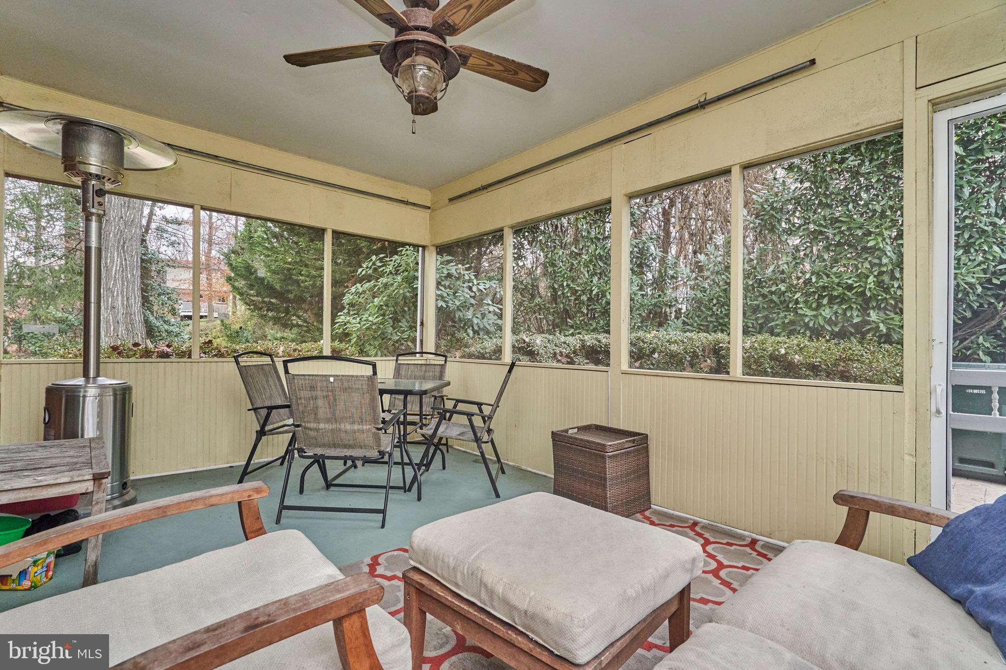 8805 Victoria Road Springfield, VA 22151 - Photo 6 of 11