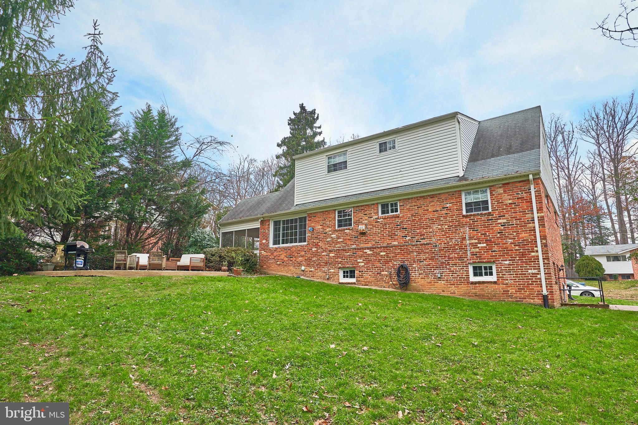 8805 Victoria Road Springfield, VA 22151 - Photo 10 of 11