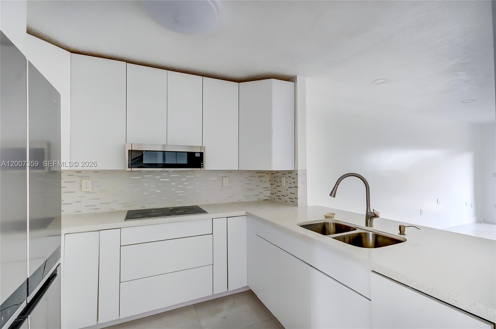 12909 Southwest 61st Terrace Miami, FL 33183 - Photo 13 of 35