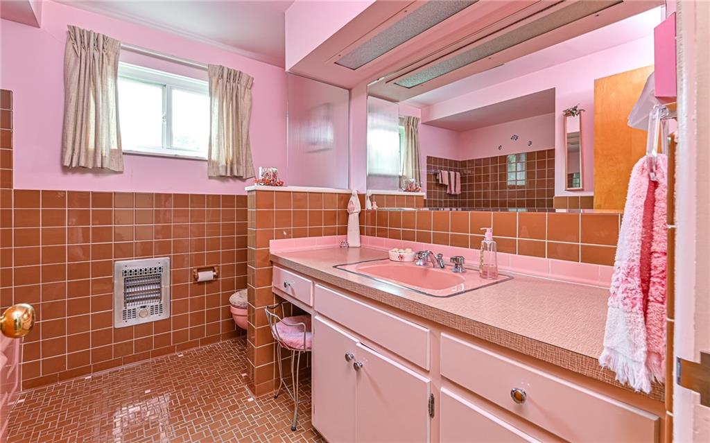 212 Beech Road Butler, PA 16001 - Photo 16 of 32 Gallery Image 16