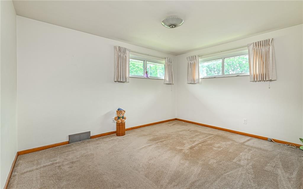 212 Beech Road Butler, PA 16001 - Photo 17 of 32 Gallery Image 17