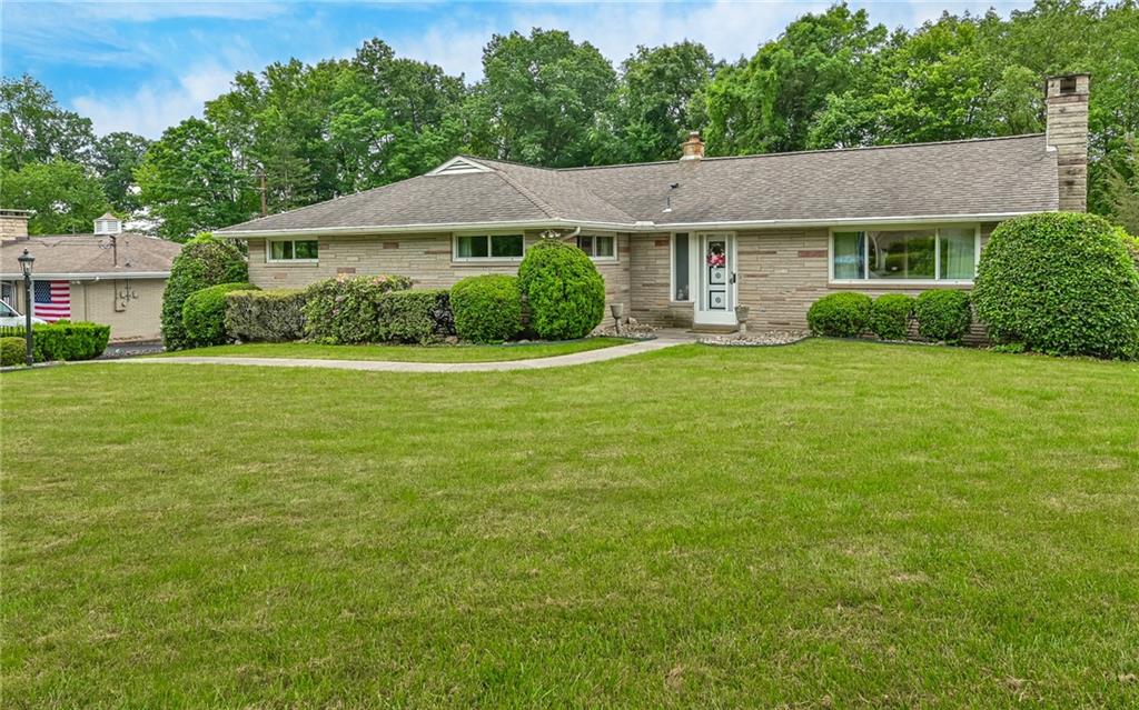 212 Beech Road Butler, PA 16001 - Photo 2 of 32 Gallery Image 2