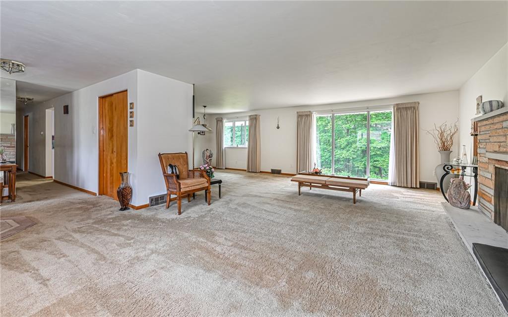212 Beech Road Butler, PA 16001 - Photo 3 of 32 Gallery Image 3