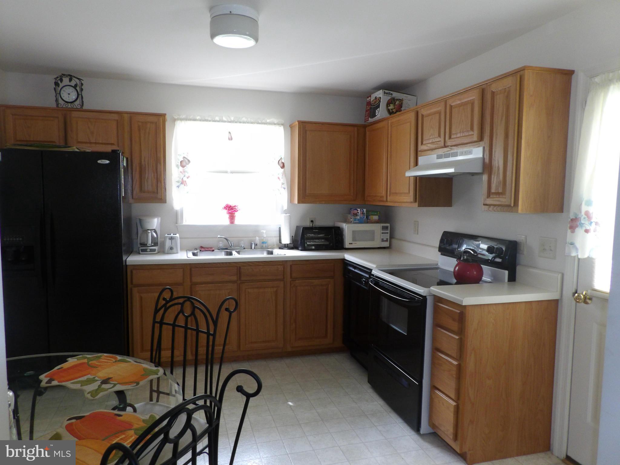 12405 Old Stillhouse Road Boston, VA 22713 - Photo 4 of 14 Kitchen