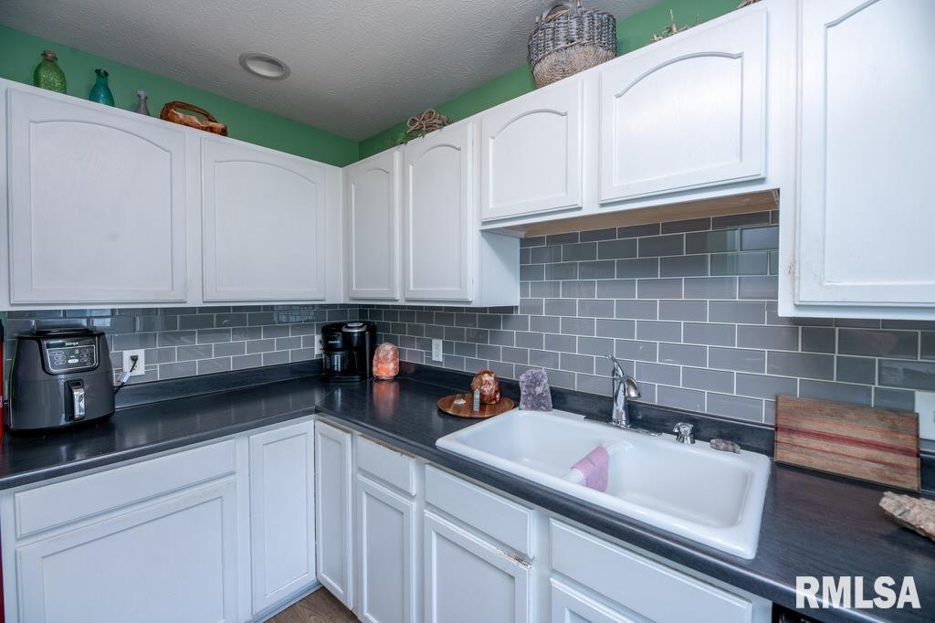 920 Bull Street Normal, IL 61761 - Photo 7 of 21 Gallery Image 7